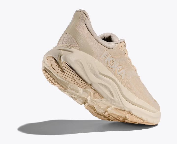 Women's Arahi 8