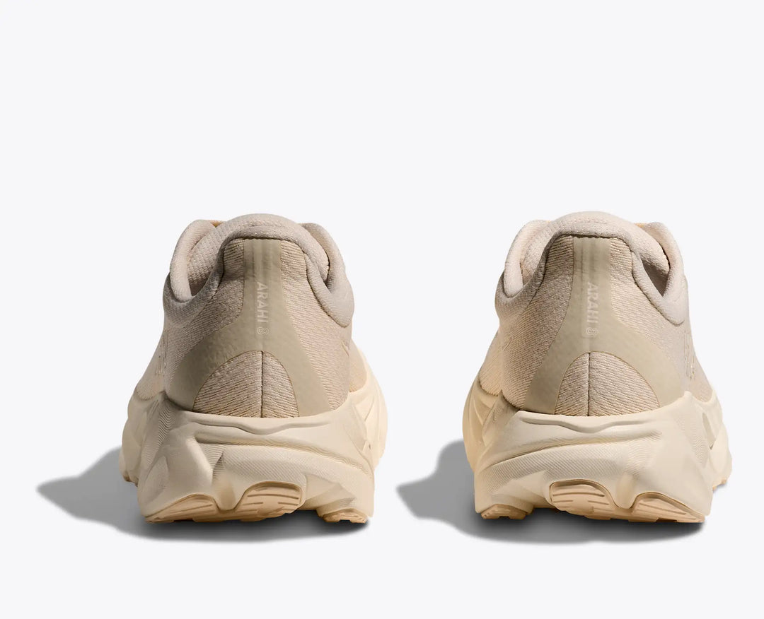 Women's Arahi 8