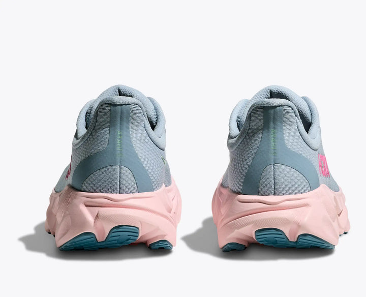 Women's Arahi 8