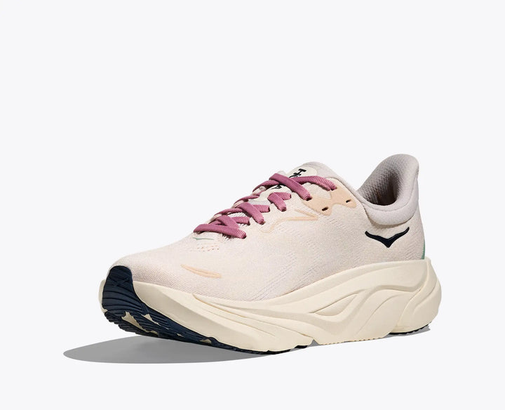 Women's Arahi 8