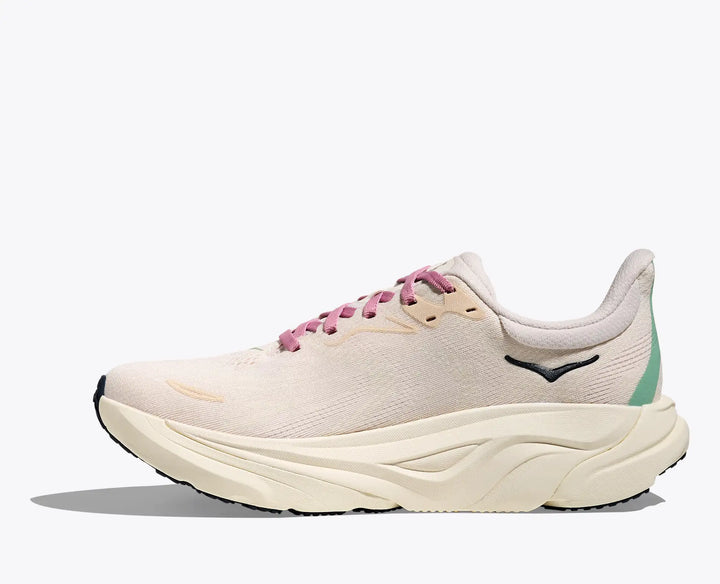 Women's Arahi 8