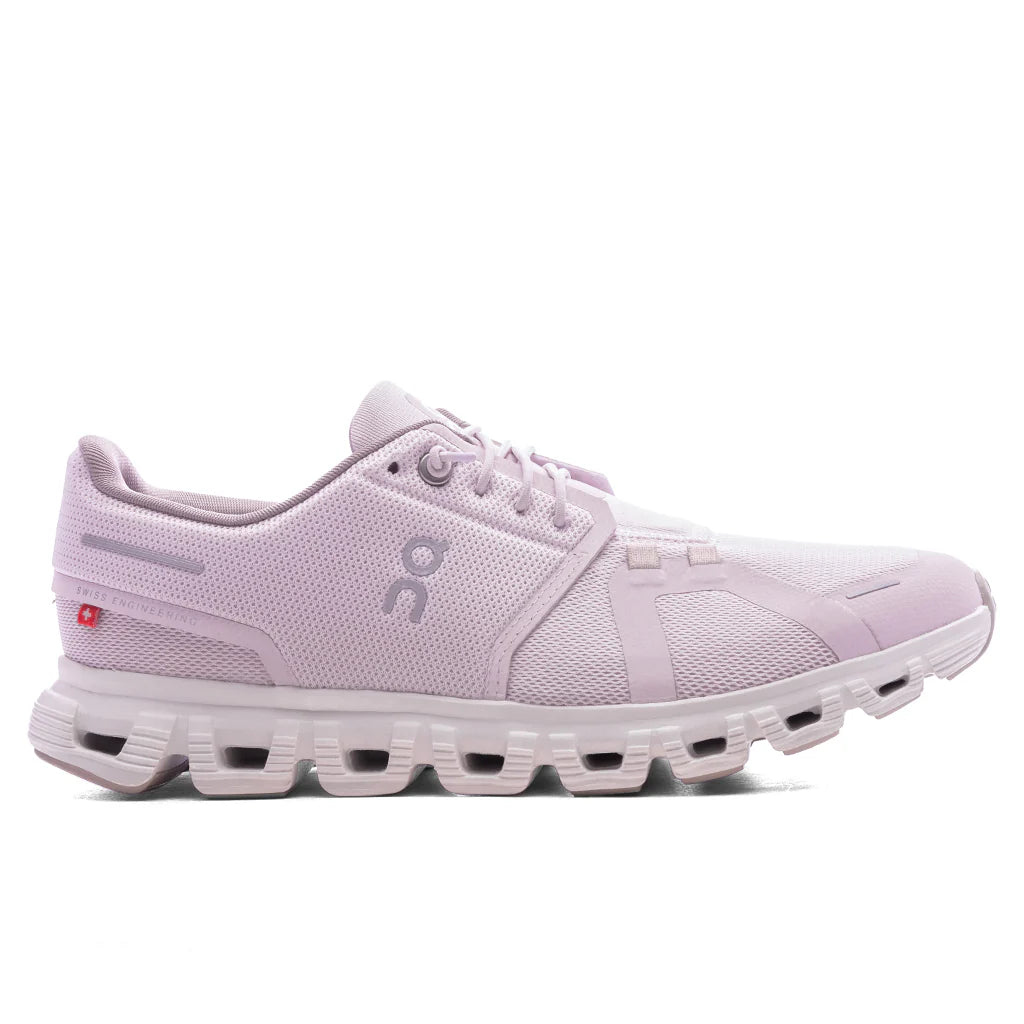 Women's Cloud 6